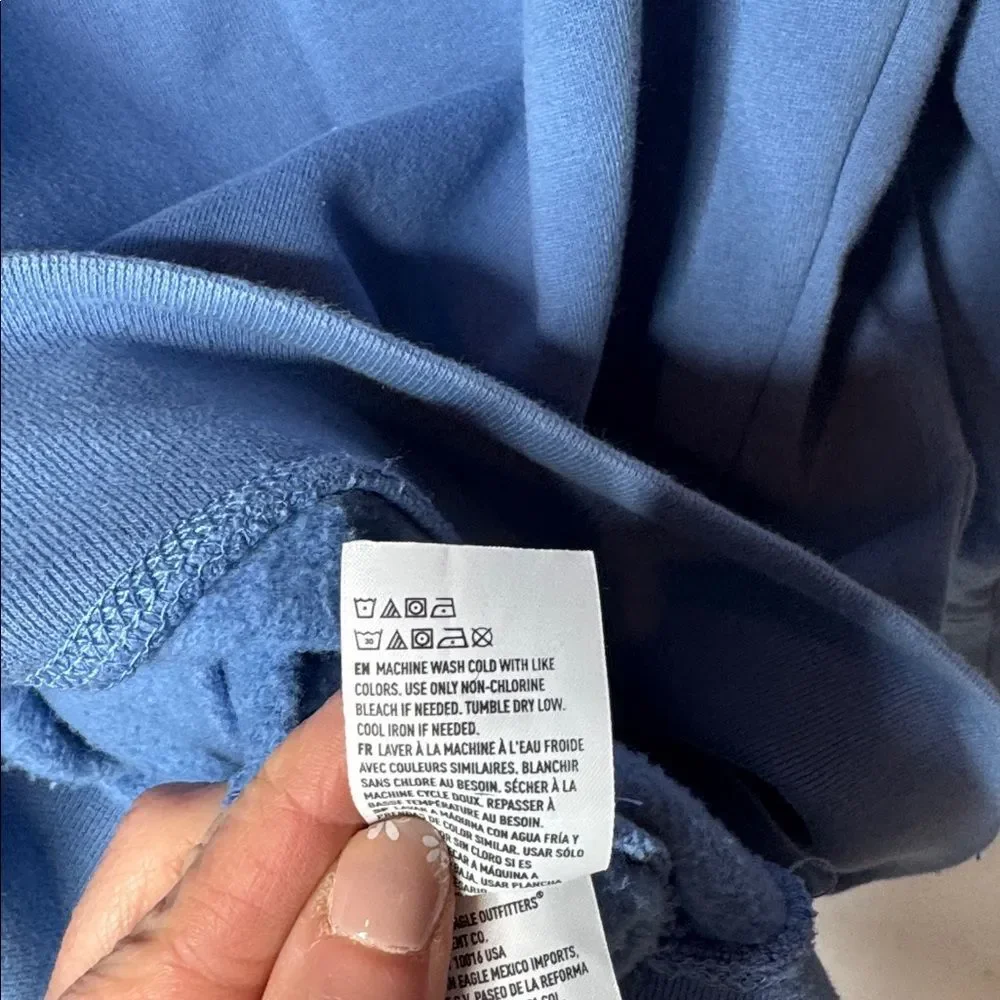 American Eagle Outfitters Blue Pullover Hoodie Sweatshirt. Size Small.